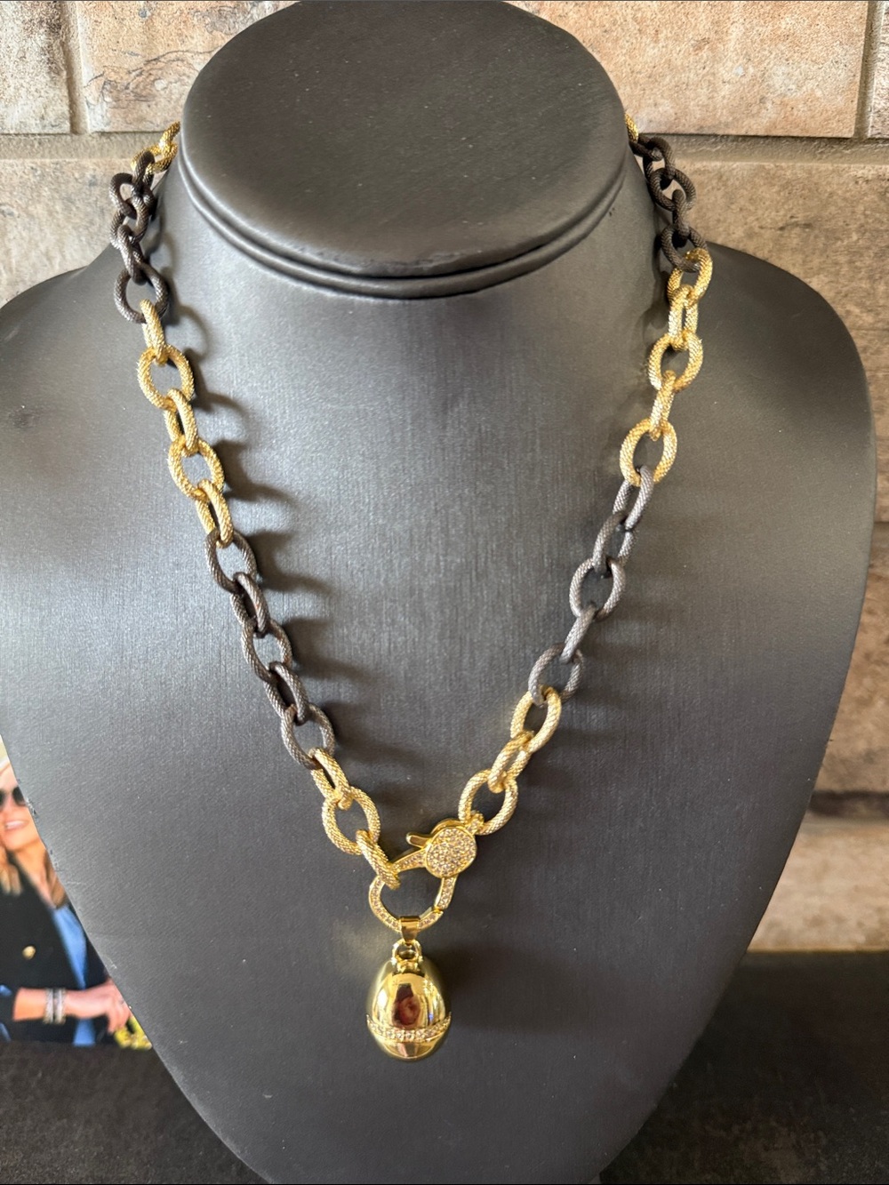 Freida Rothman Gold and Black Lumi Chain Pendant Necklace